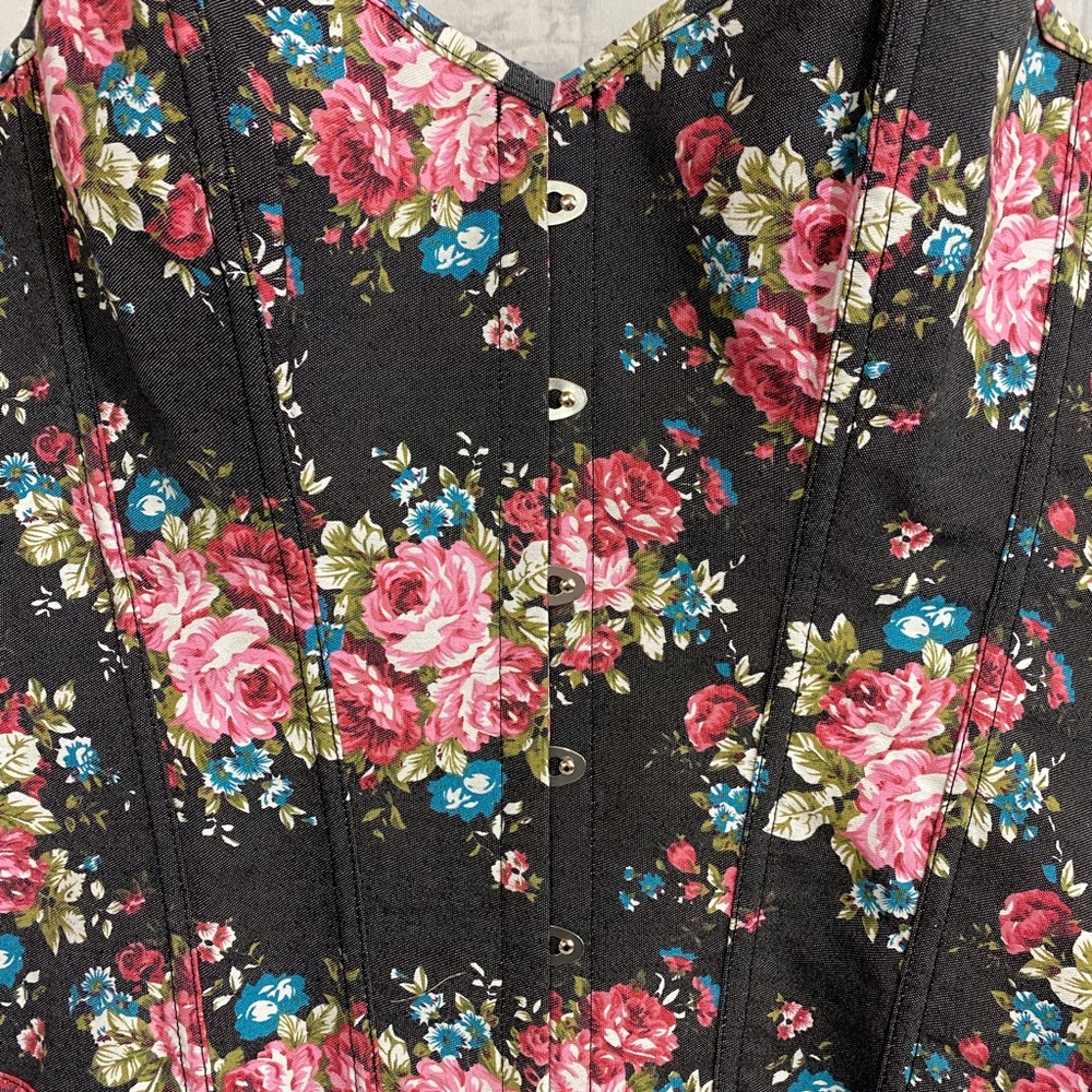 Plus Size Corset Top - Picture 3 of 10